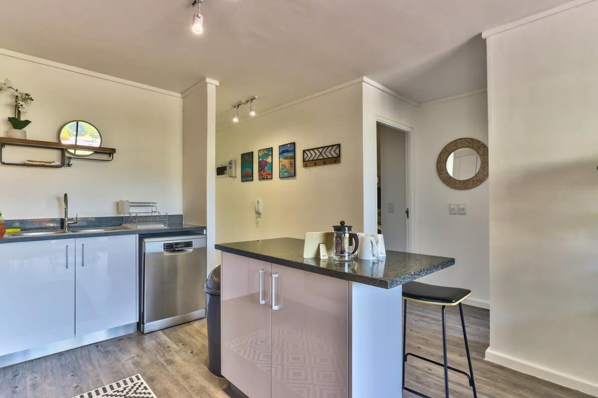 Apartamento Gorgeous, Central, Secure- Foothills Of Table M! *